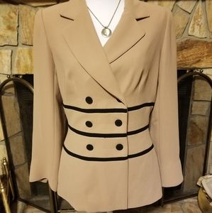 Donna Morgan Tailored Blazer Size 6 EUC